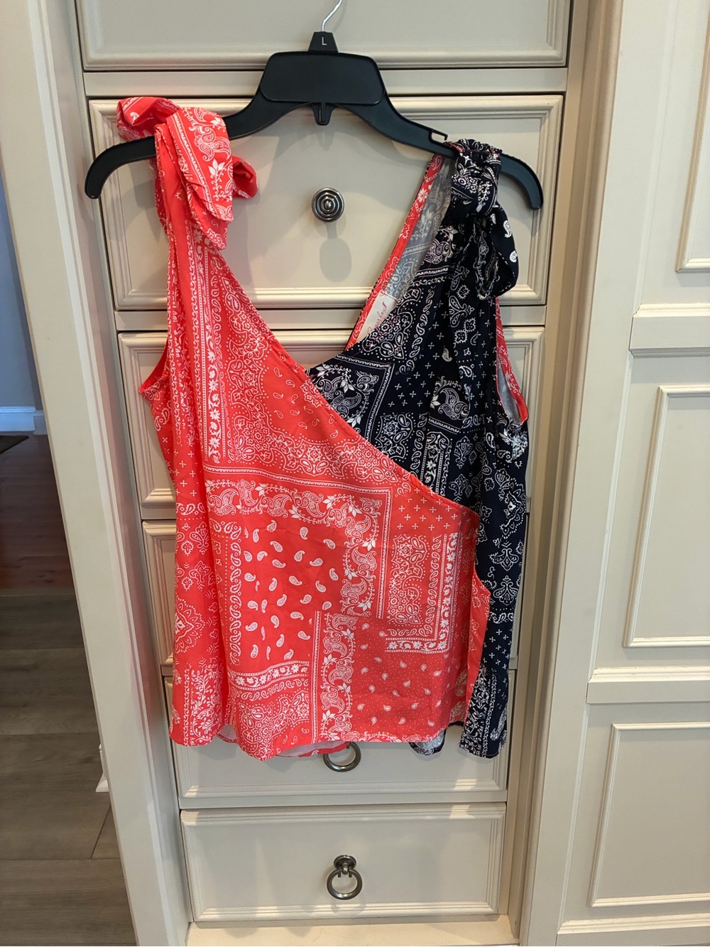 Tie-Shoulder Bandana Print Tank Top - Coral & Blue